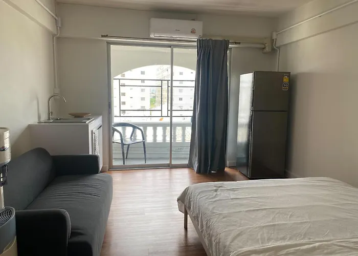 Niran 7 Near Mega Bangna & 15min To Airport *